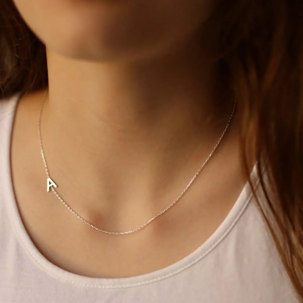 Gepersonaliseerde zijwaartse initialen ketting