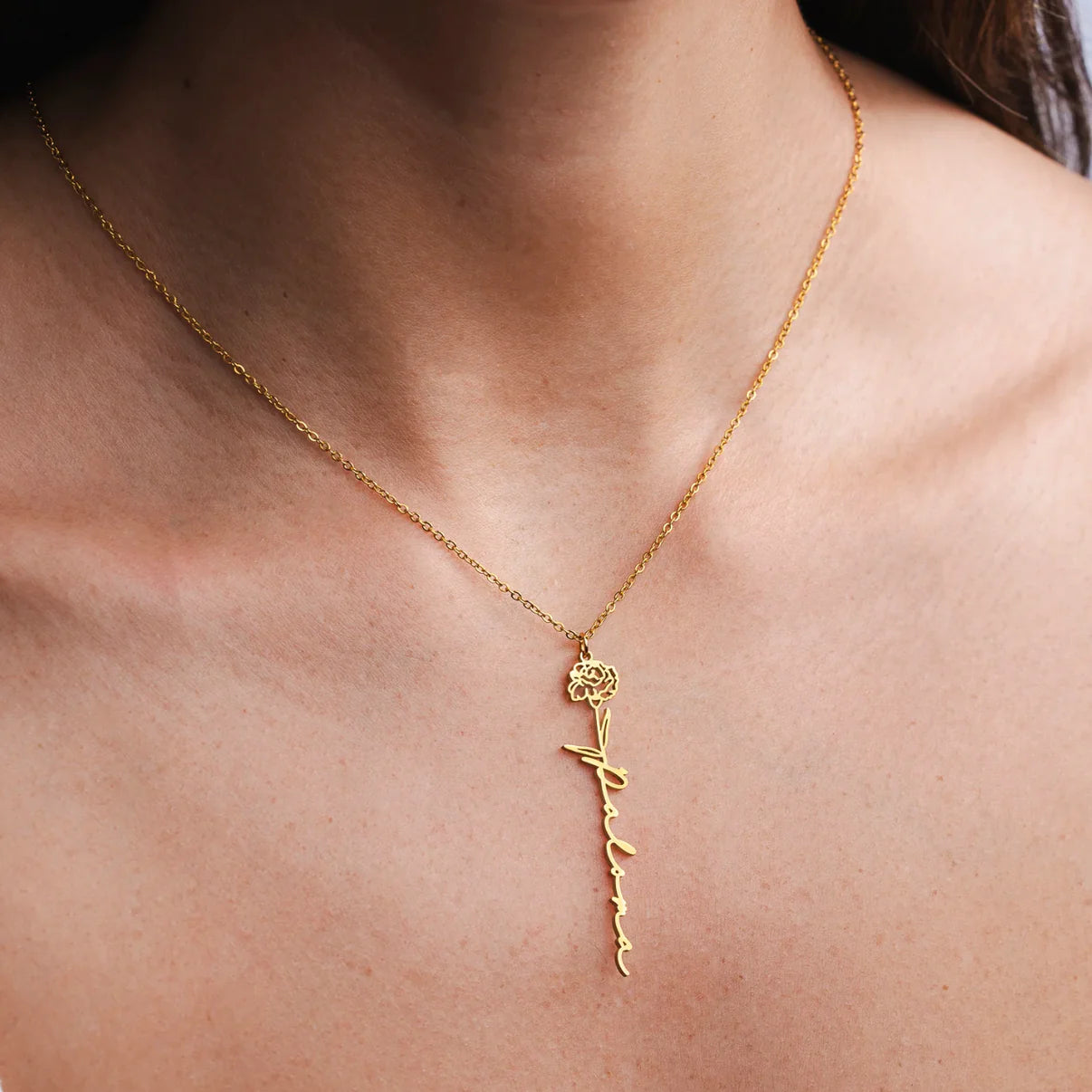 Gepersonaliseerde geboortebloem naamketting