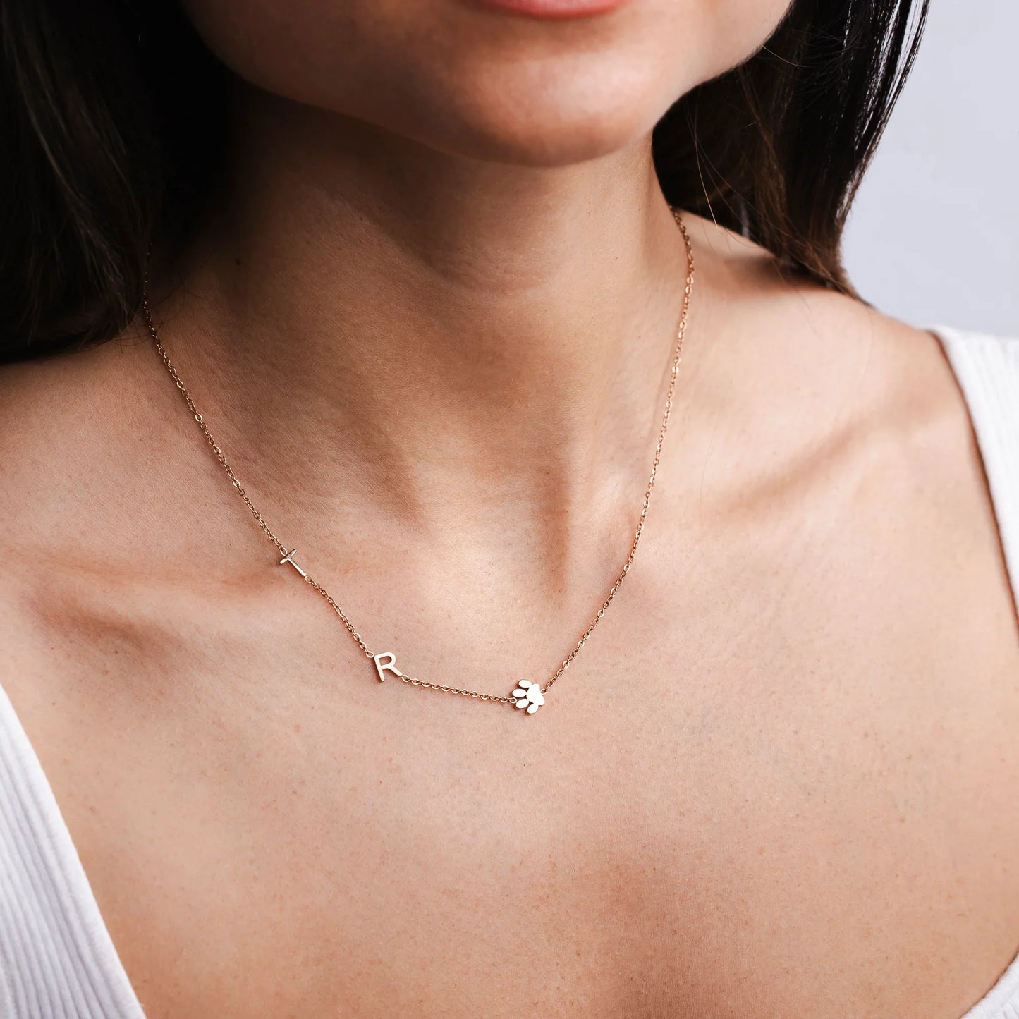 Gepersonaliseerde zijwaartse initialen ketting