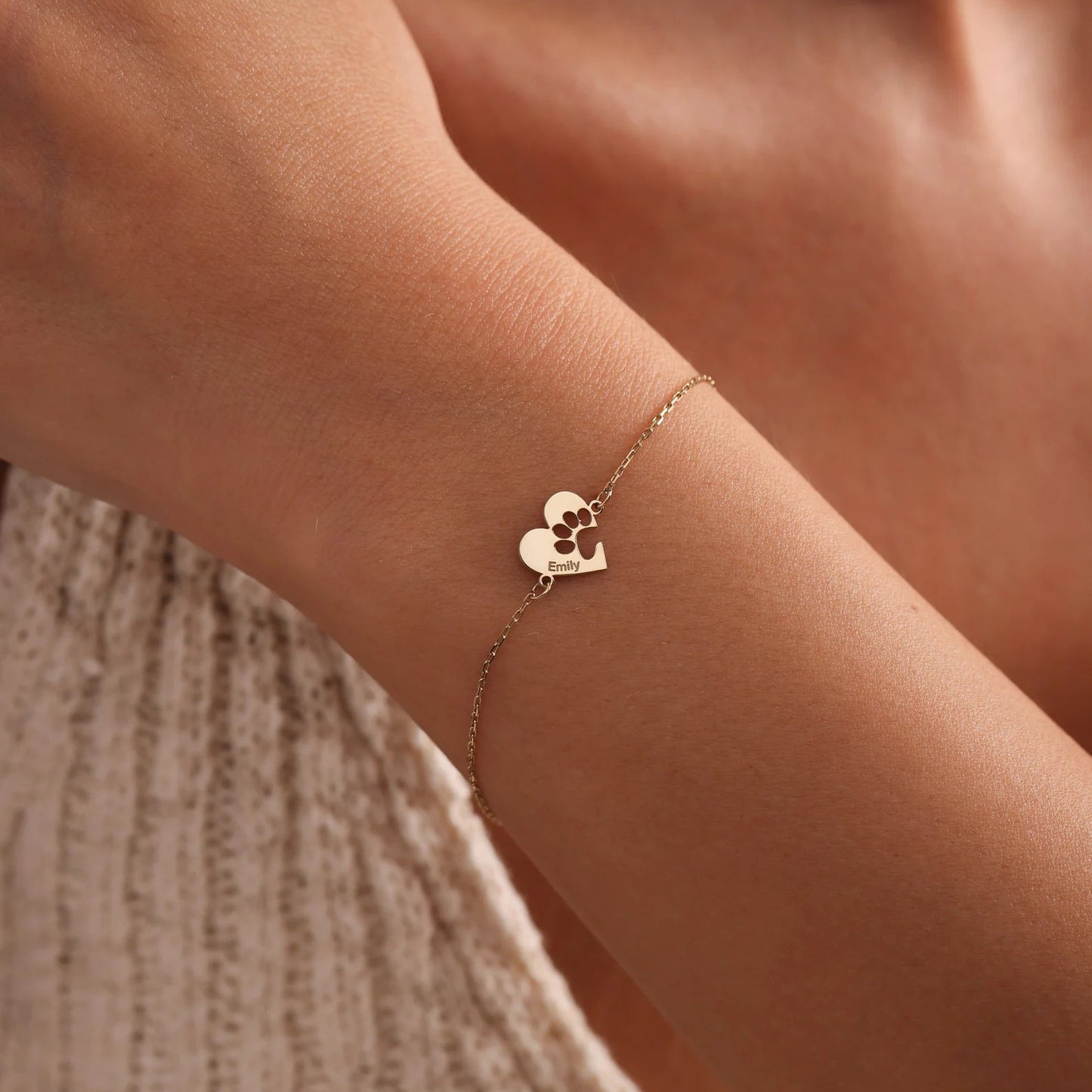 Gepersonaliseerde poot & hart naamarmband