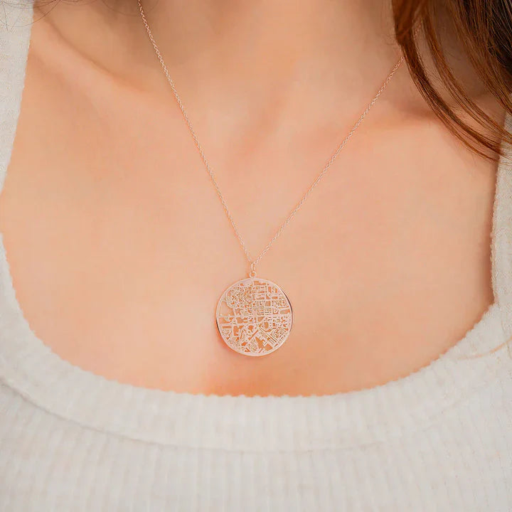 Gepersonaliseerde ketting met kaart