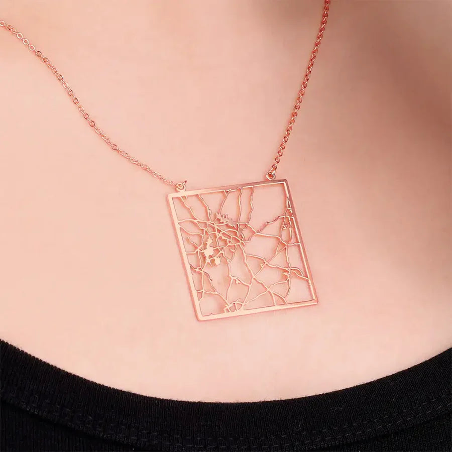 Gepersonaliseerde ketting met kaart