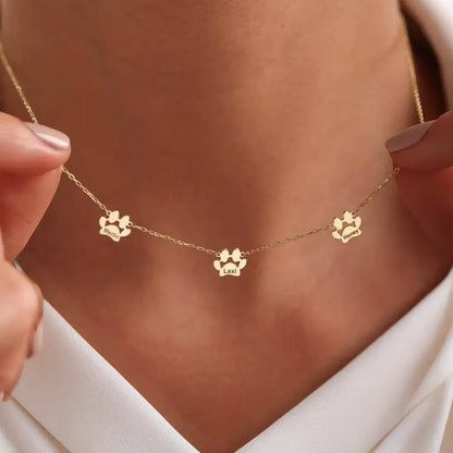 Gepersonaliseerde naamketting met pootjes